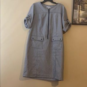 A cute pattern dress for fall
